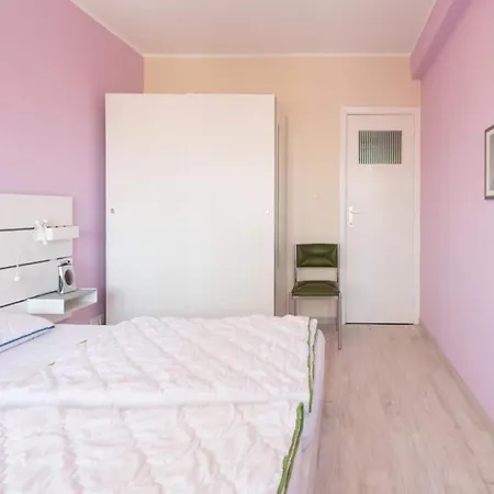 Lush With View Apartment Ostend